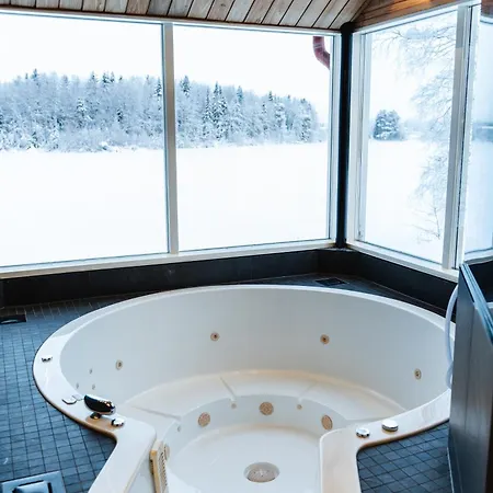 Private House By The River Rovaniemi